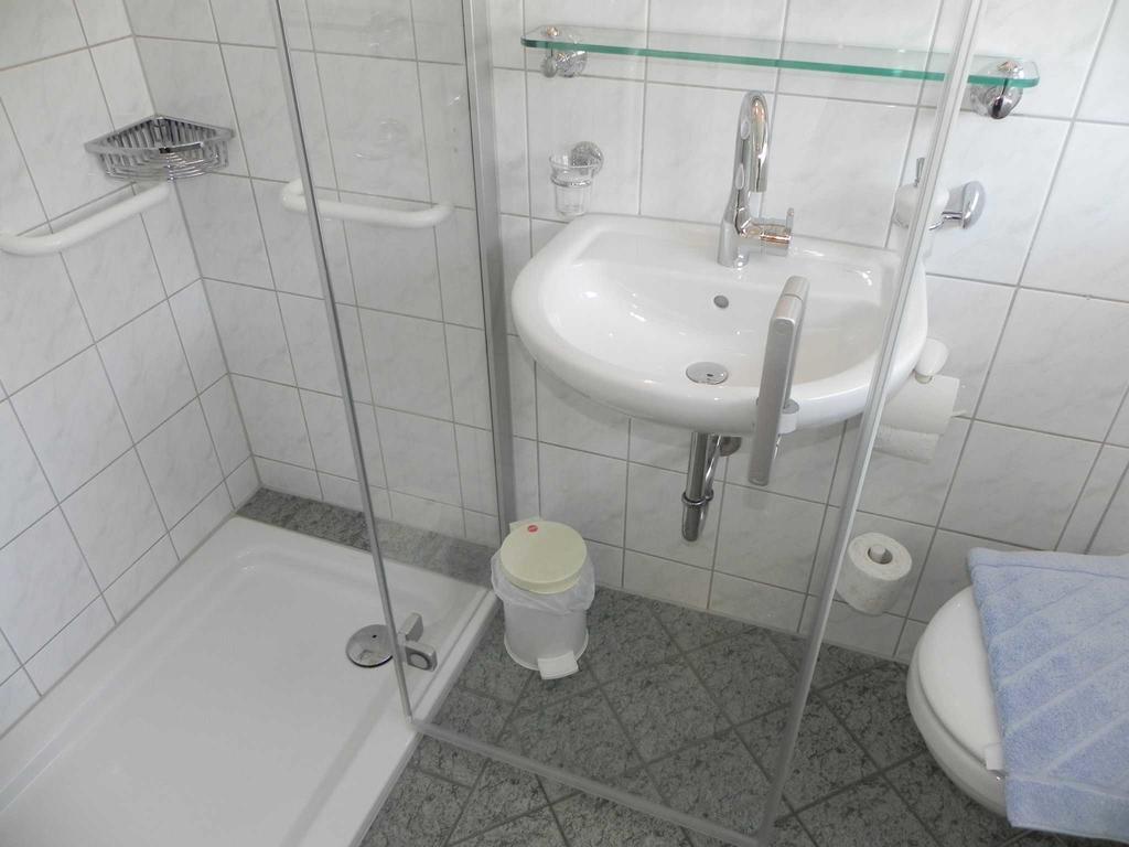 Strandnahe Ferienwohnungen Heringsdorf  Phòng bức ảnh